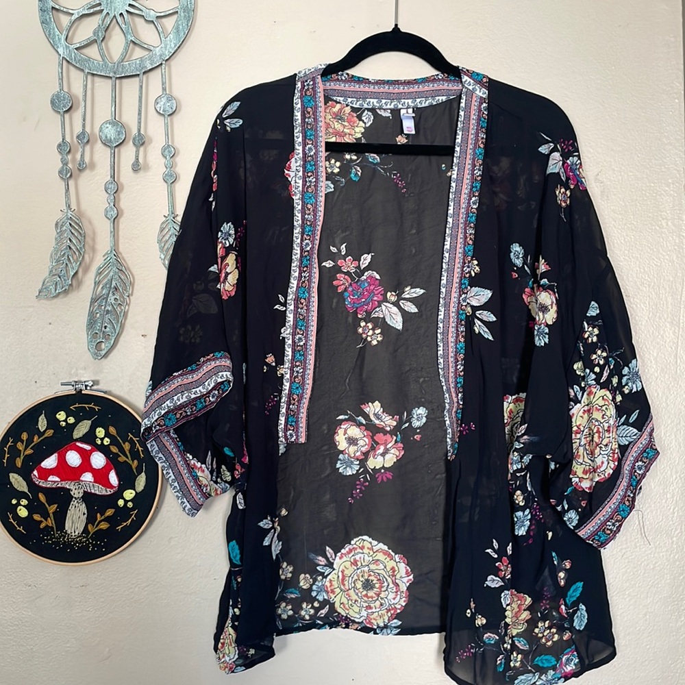 Sheer Floral Shawl